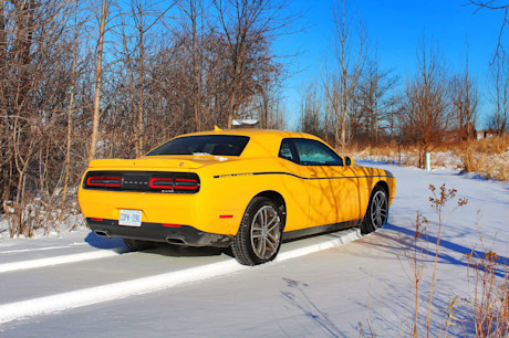 Editorial 2018 dodge challenger gt awd 05 pb