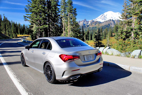 Editorial 2019 mercedes benz a 220 09 pb