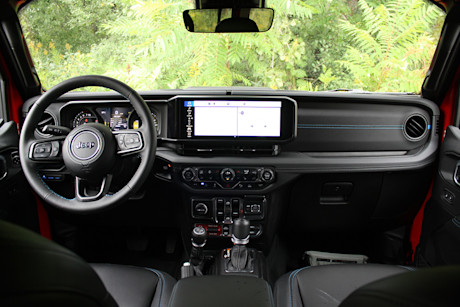 Jeep Wrangler 4xe Rubicon X 2024 : essai routier Image