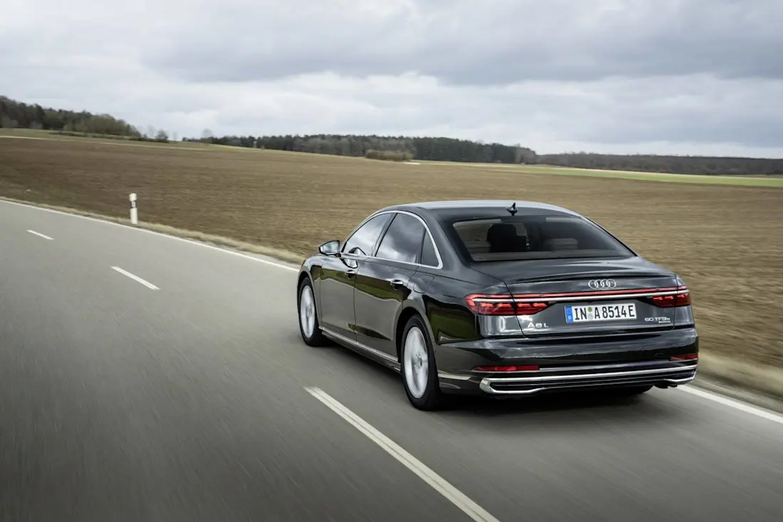audi-a8-l-2022-8-3