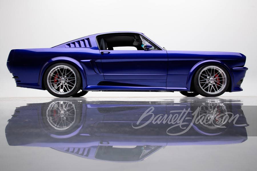 Ford-Mustang-1965-venom-restomod (11).jpg