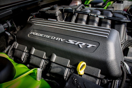 Editorial 03 bm 2015 dodge challenger