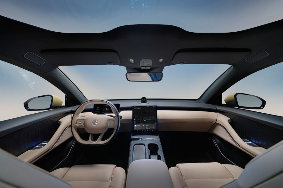 Nio-ET5-7.jpg