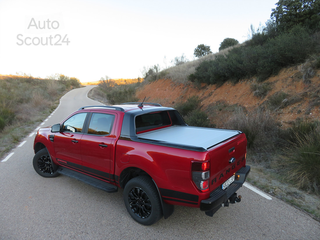 13 ford ranger general trasera alta.jpg