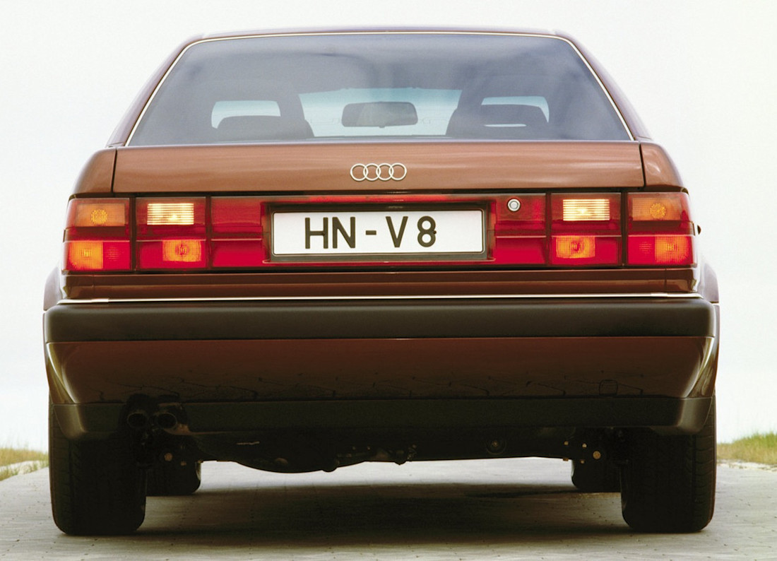 audi-v8-back