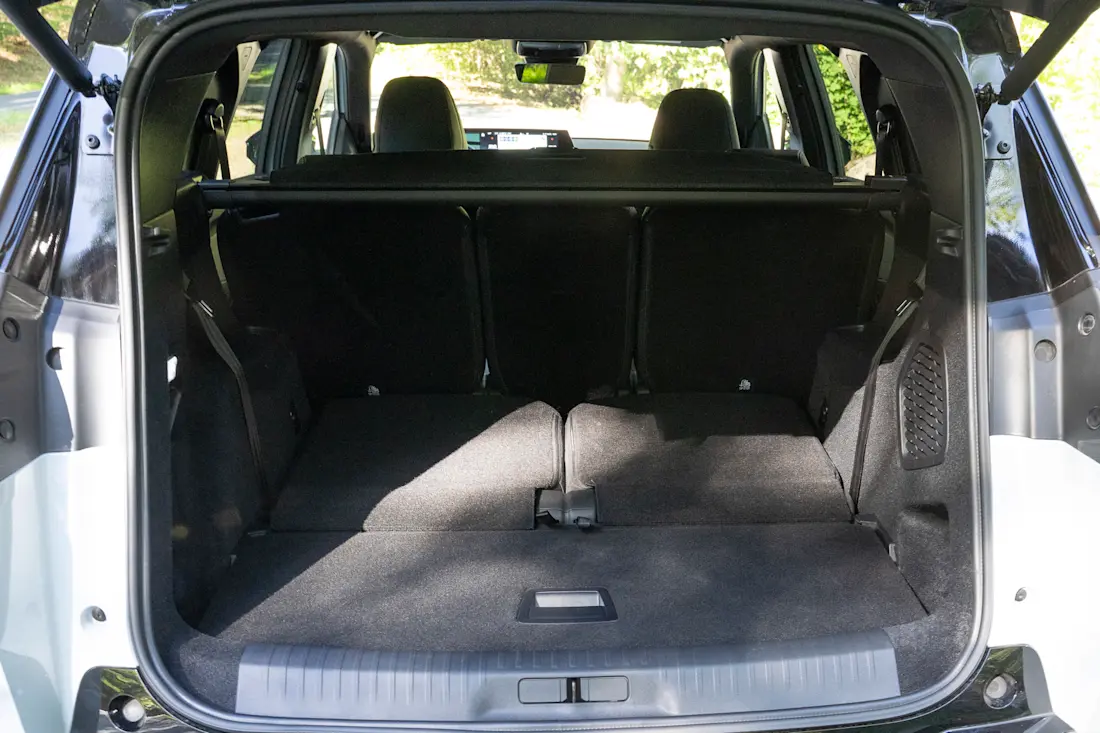 2026 Peugeot E-5008 Long Range-10