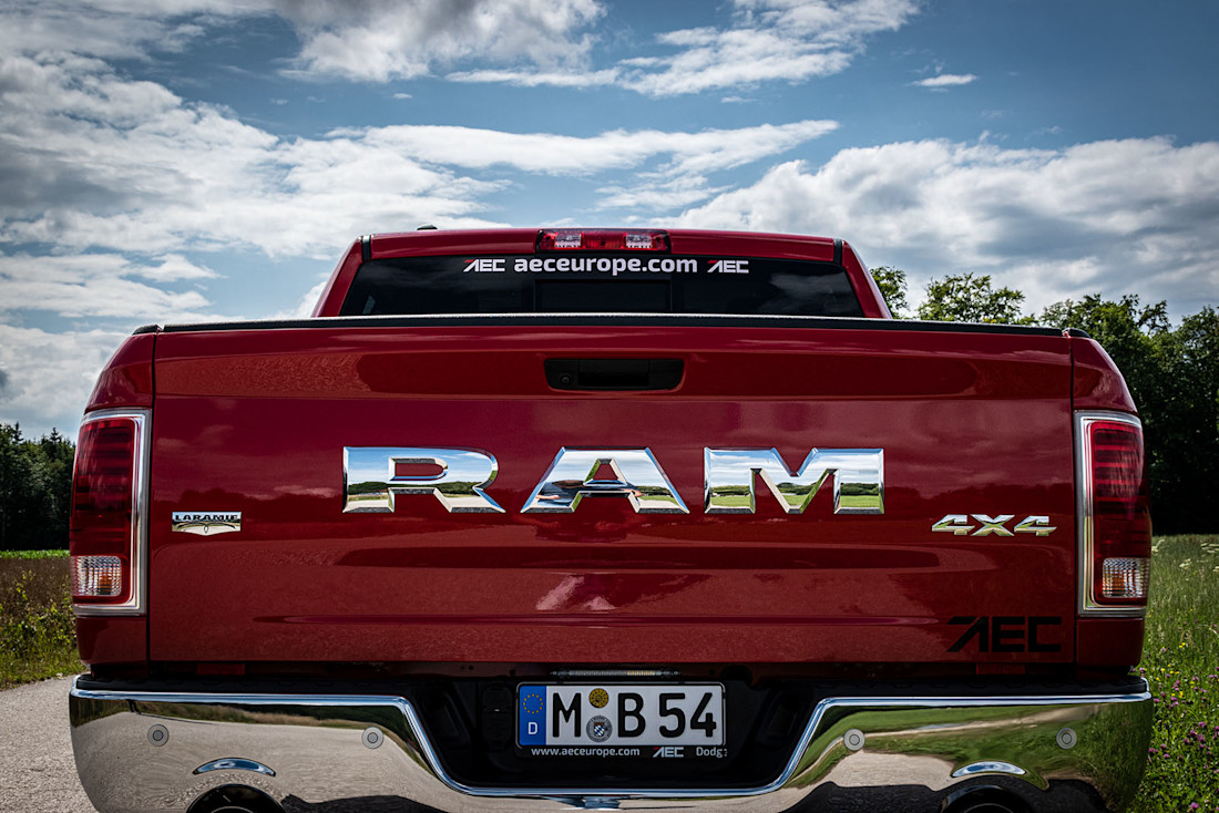 RAM-1500-Classic-Laramie-Pickup.jpg