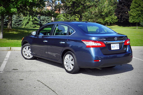Editorial 2014 nissan sentra jb 03 13385
