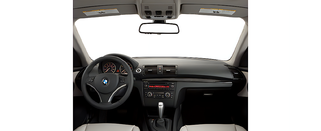 BMW 1 Series M 2011 7