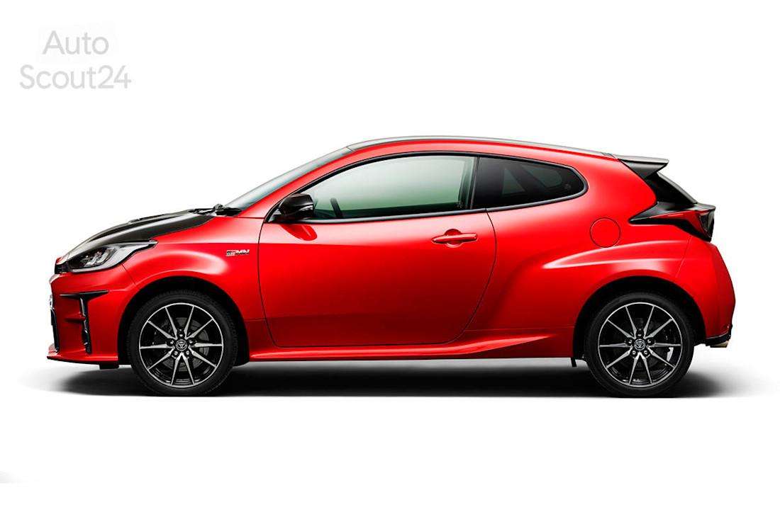Toyota GRMN Yaris  2022 as24 (10).jpg