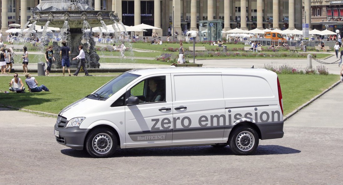 mercedes-benz-e-vito-side