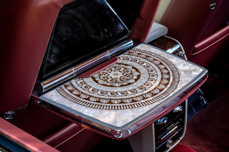 rolls-royce-cillinan-the-pearl (6).jpg