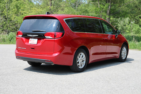 2025 Chrysler Grand Caravan Review Image