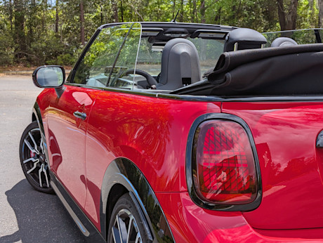 Editorial 2025 mini cooper jcw convertible fd sbe 250410 11