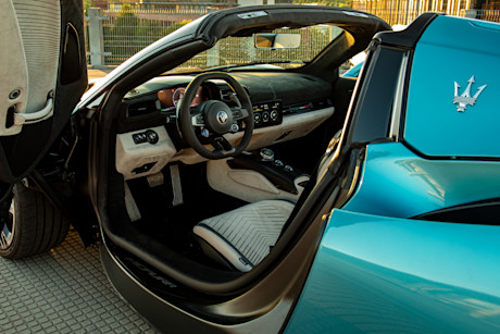 maserati-mcpura-cielo-innenraum