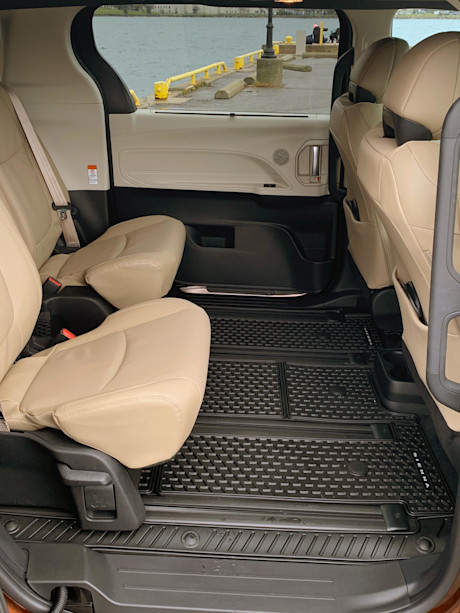 Toyota Sienna 2021 : premier essai Body Image