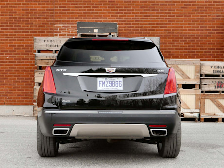 Editorial 2019 cadillac xt5 platinum 04 bh