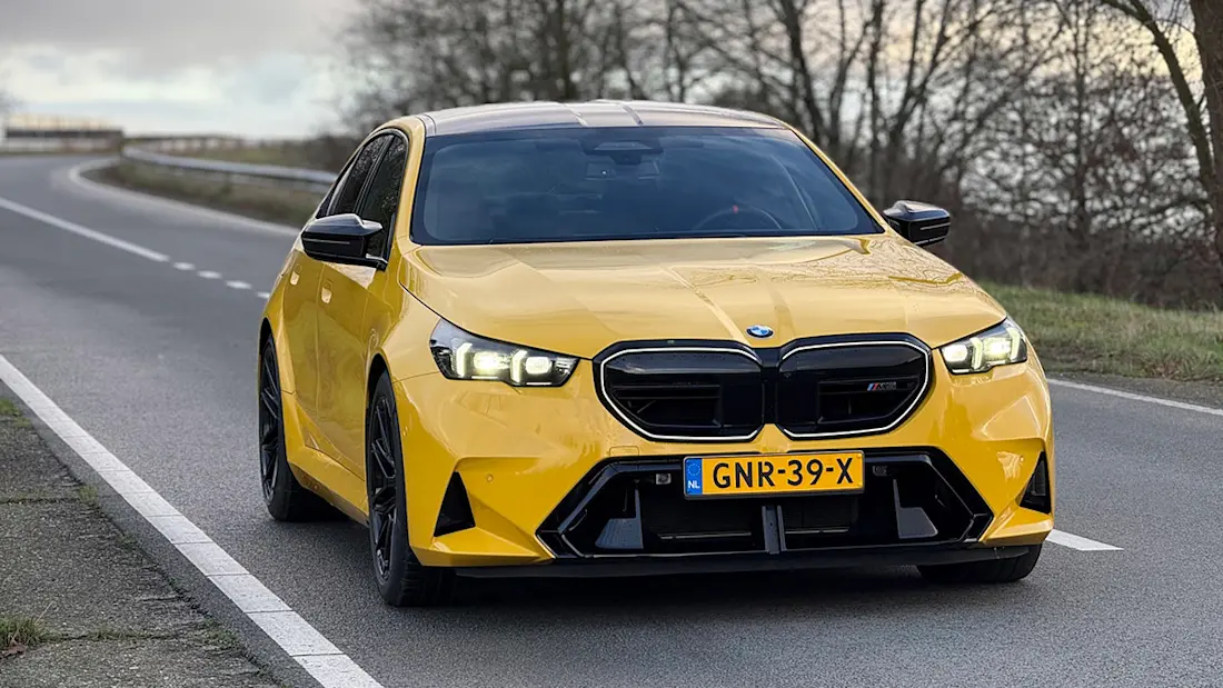 CR-70 - AutoScout24 - BMW M5 2025 foto15