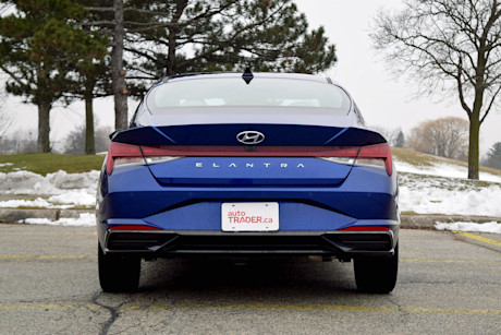 Editorial 2021 hyundai elantra ultimate 05 sha
