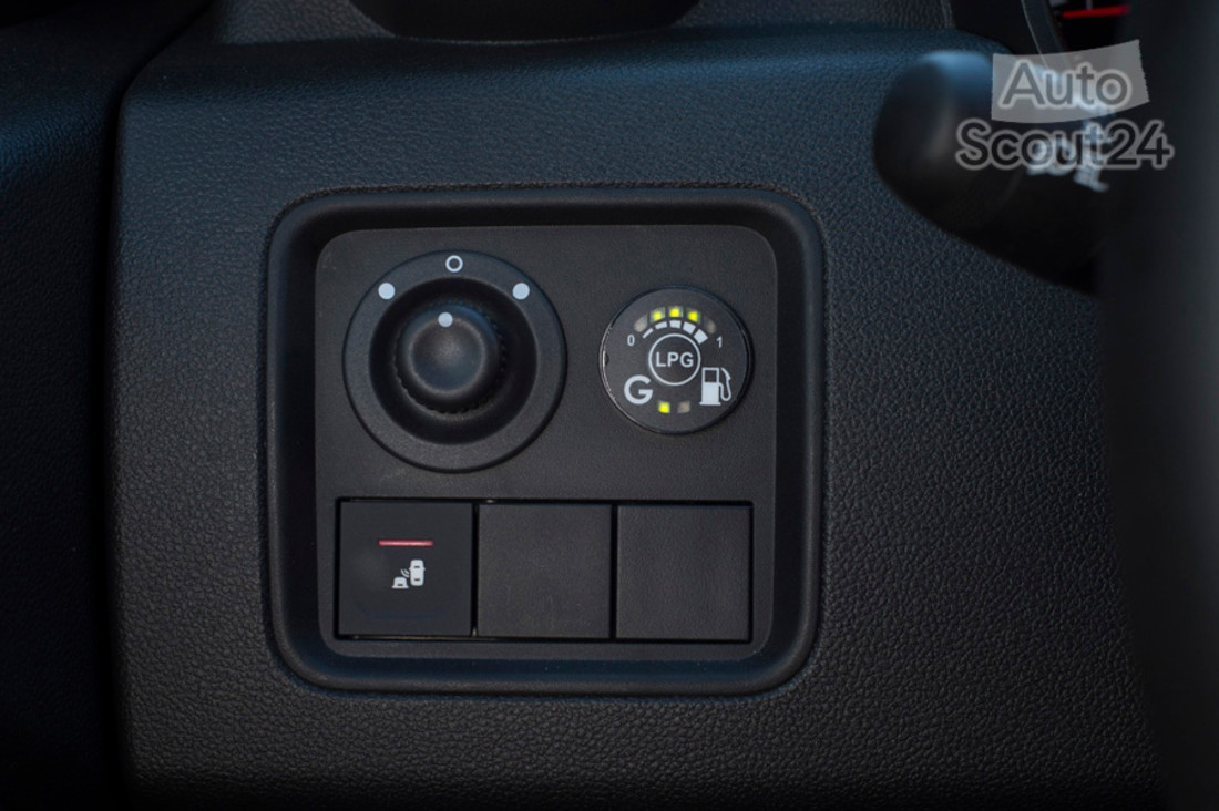 Dacia Duster GLP 2020 (18).jpg