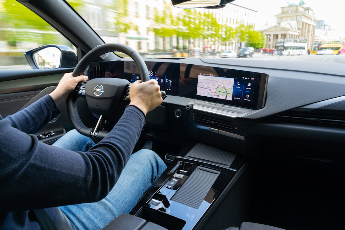 Opel Astra Electric (3)