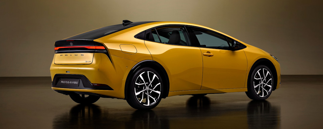 Ecco la nuova Toyota Prius Plug-in Hybrid Electric 2023