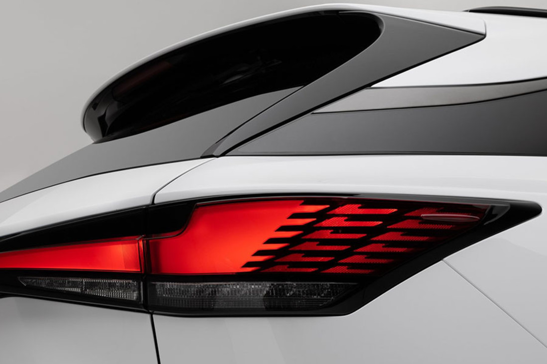 Lexus-RX-2023-1600-64.jpg
