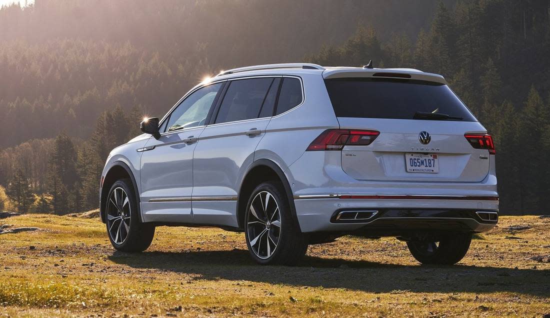 6uvS0hI2qOx5sunvGv6oPW-33c07217512f7590b0b69a3bf64e4d51-volkswagen-tiguan-back-1100