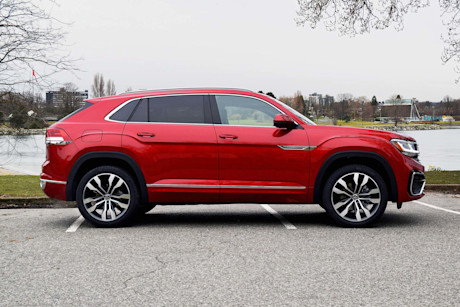 Editorial 2020 volkswagen atlas cross sport 04 sha
