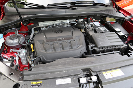 Editorial 2024 volkswagen tiguan highline td jm 240704 44