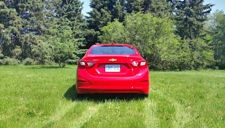 Editorial 2017 chevrolet cruze lt 05 ns