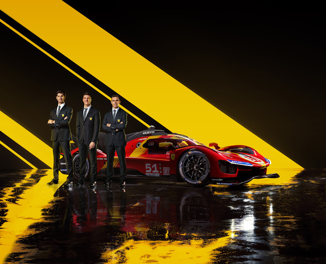 FERRARI_499P_-51_crew
