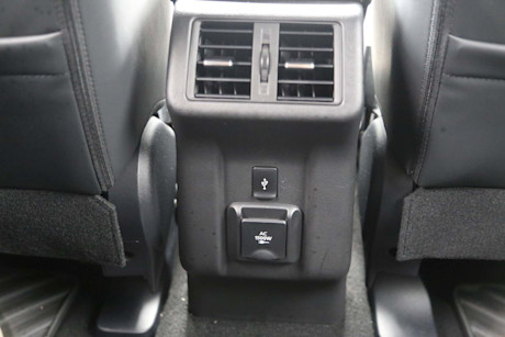 Editorial 2019 mitsubishi outlander phev gt 4wd 21 ts