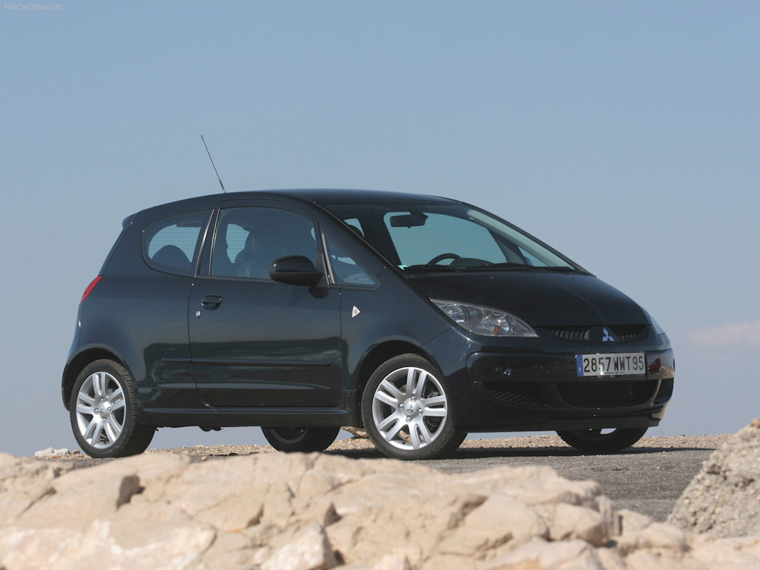 Mitsubishi-Colt_CZT-2008-1600-01