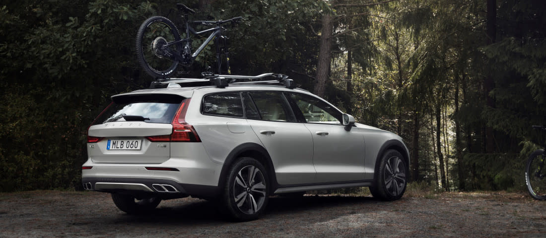 Volvo_V60_Cross_Country_20-1100