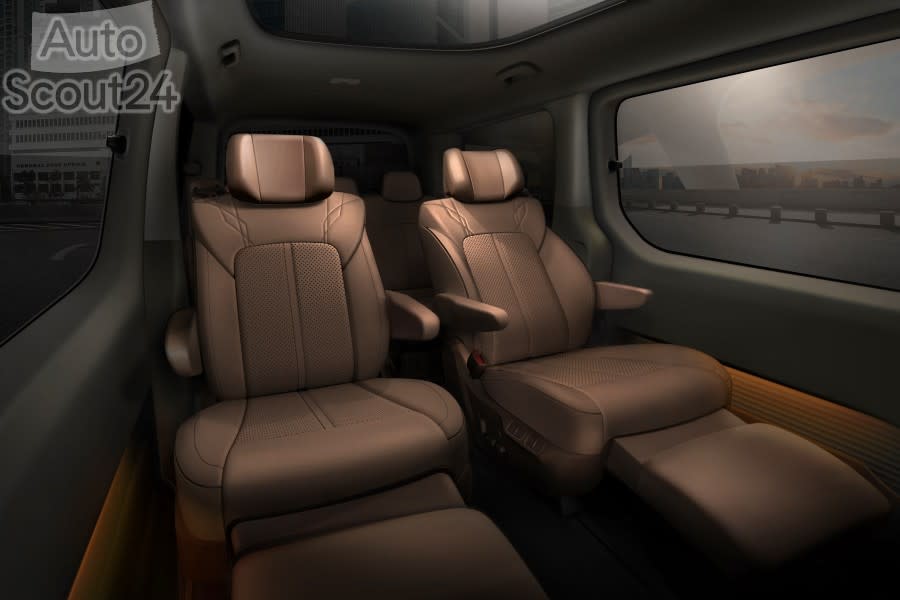 (Photo_11)STARIAPremium_INT_7-passenger (1).jpg