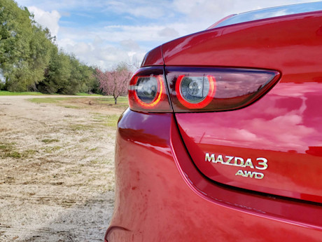 Editorial 2019 mazda3 awd 11 sw