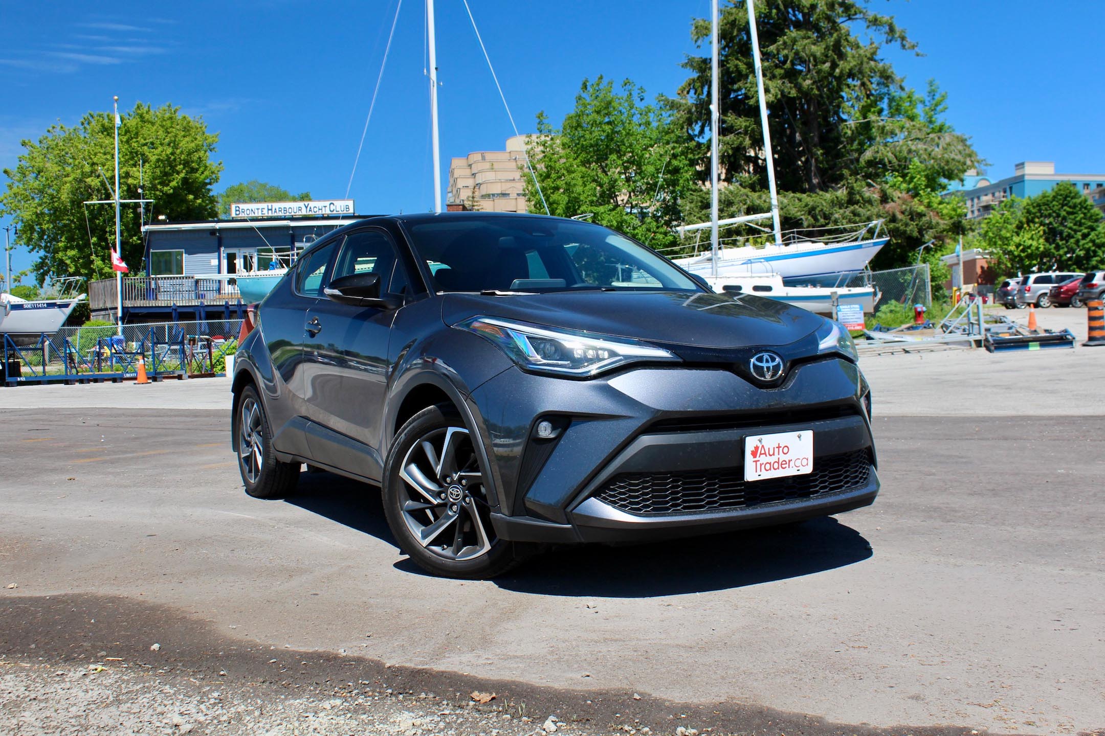 2022-toyota-c-hr-limited-03-pb