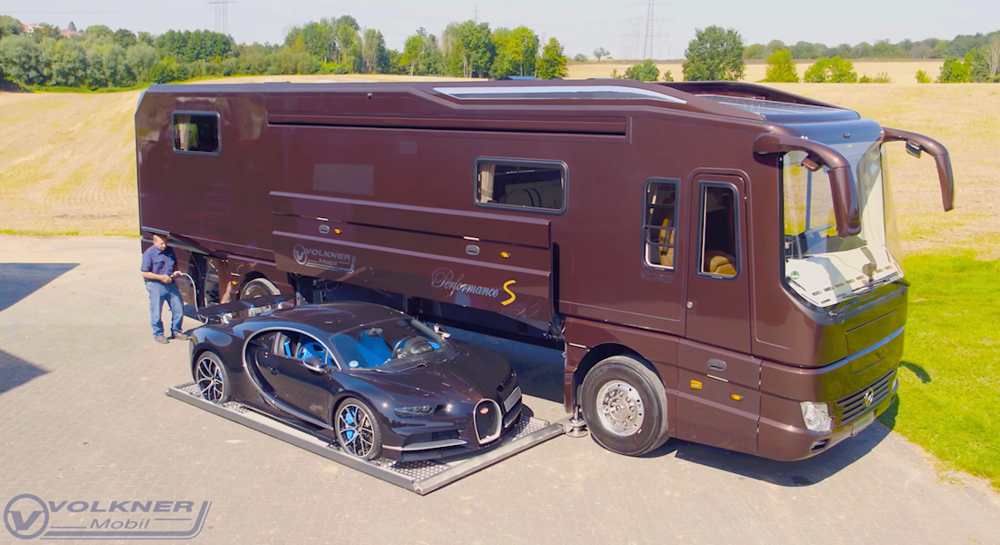 Le camping c'est pour la plèbe ? Pas avec ce mobil-home qui peut transporter une Bugatti !