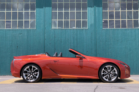 Editorial 2022 lexus lc 500 convertible 06 ct