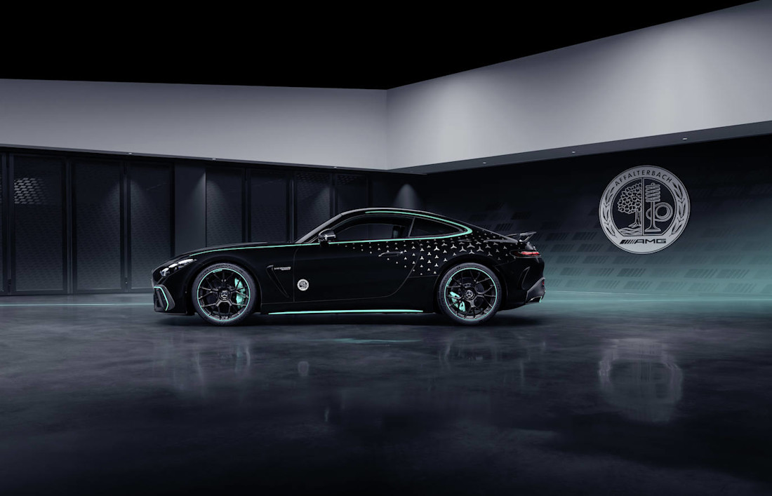 Mercedes-AMG GT 63 PRO 4MATIC+ Motorsport Collectors Edition (4).jpg