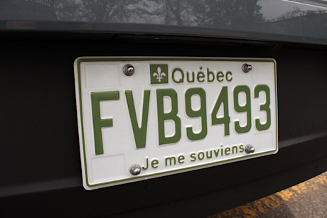 Editorial c01 fr 2022 polestar 2 green vehicle licence plate db