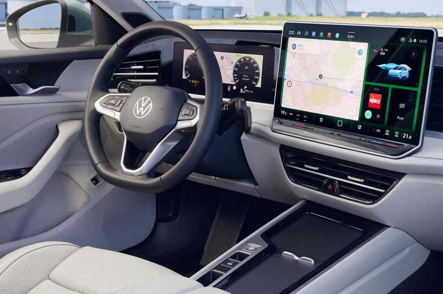 Volkswagen-Passat_Variant-2024-1600-14.jpg
