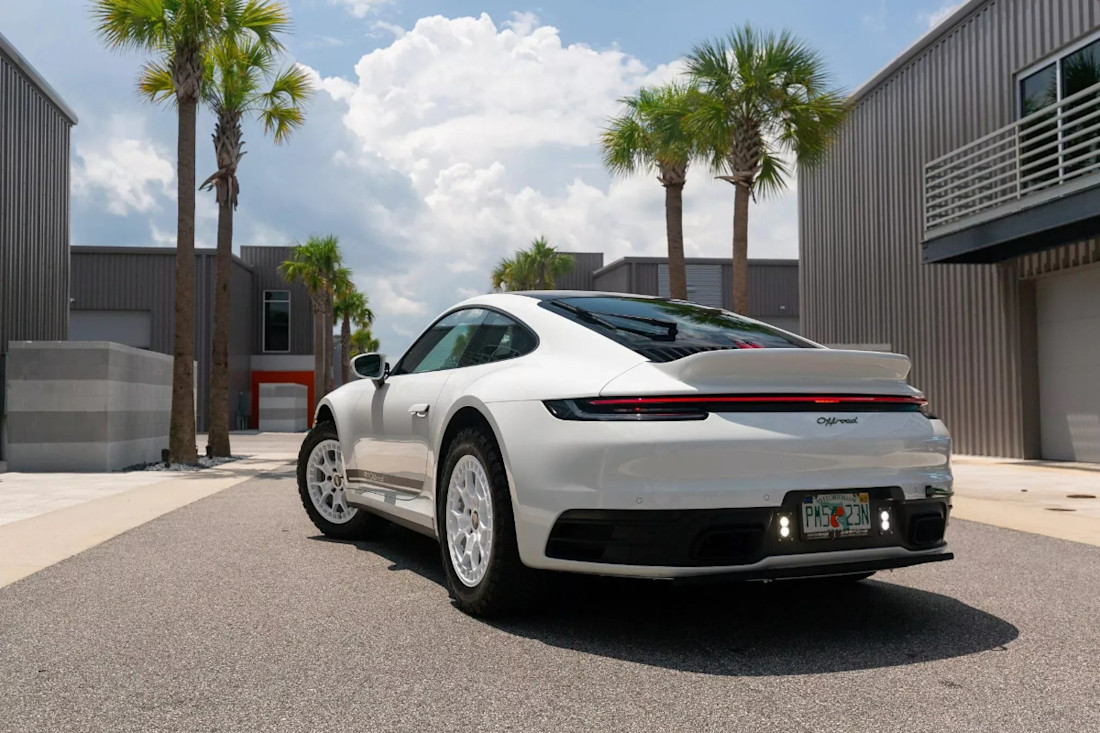 Porsche-911-carrera-Offroad-dakar (5).jpg