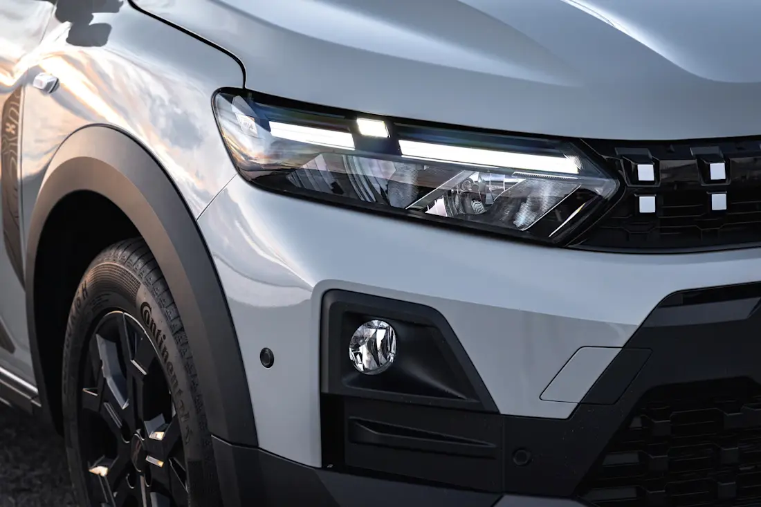 AS24 Dacia Jogger Hybrid 04