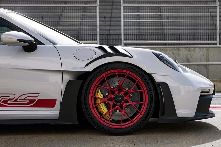 Porsche 911 GT3 RS 2022 (3).jpg