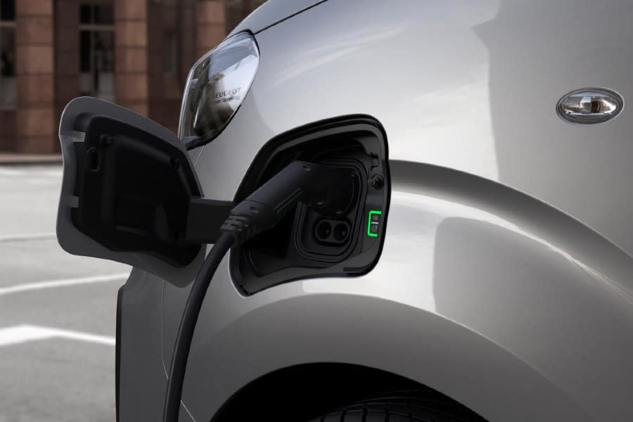 PEUGEOT_EXPERT_2004STYP205 (1).jpg