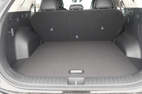 2026 Kia Sportage PHEV Review Body Image