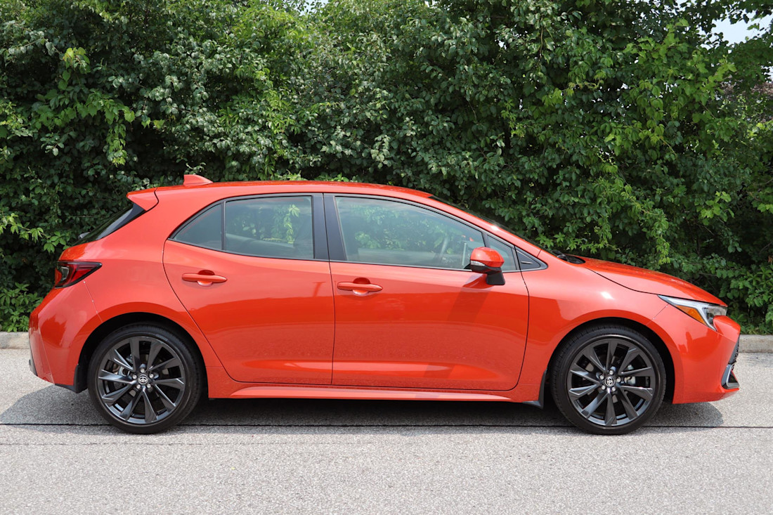 Editorial 2023 toyota corolla hatchback xse td 230901 08 jm