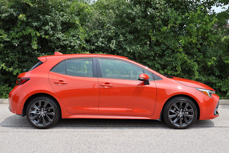 Editorial 2023 toyota corolla hatchback xse td 230901 08 jm
